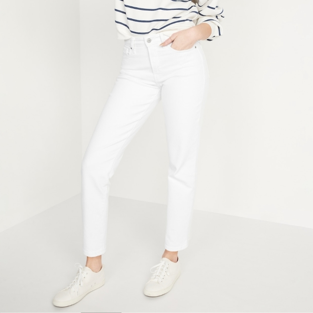 Highrise straight jeans